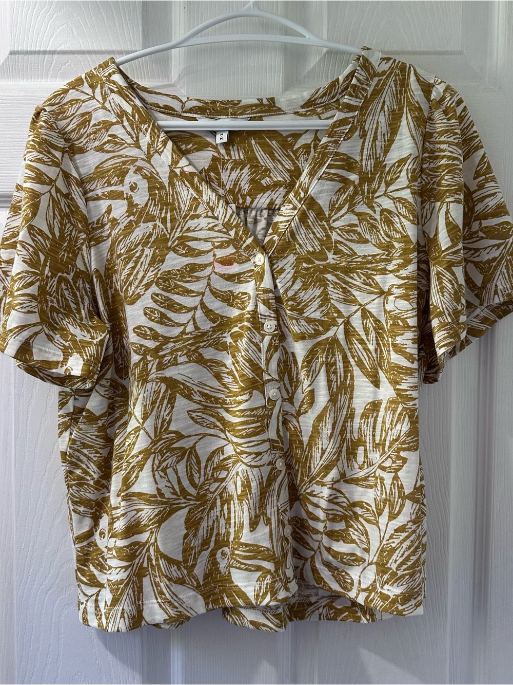 Reitmans White and Mustard Leaf-Print V-Neck Button Top